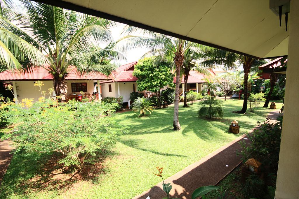 Fullmoon House Samui Hotell Lamai Beach  Exteriör bild