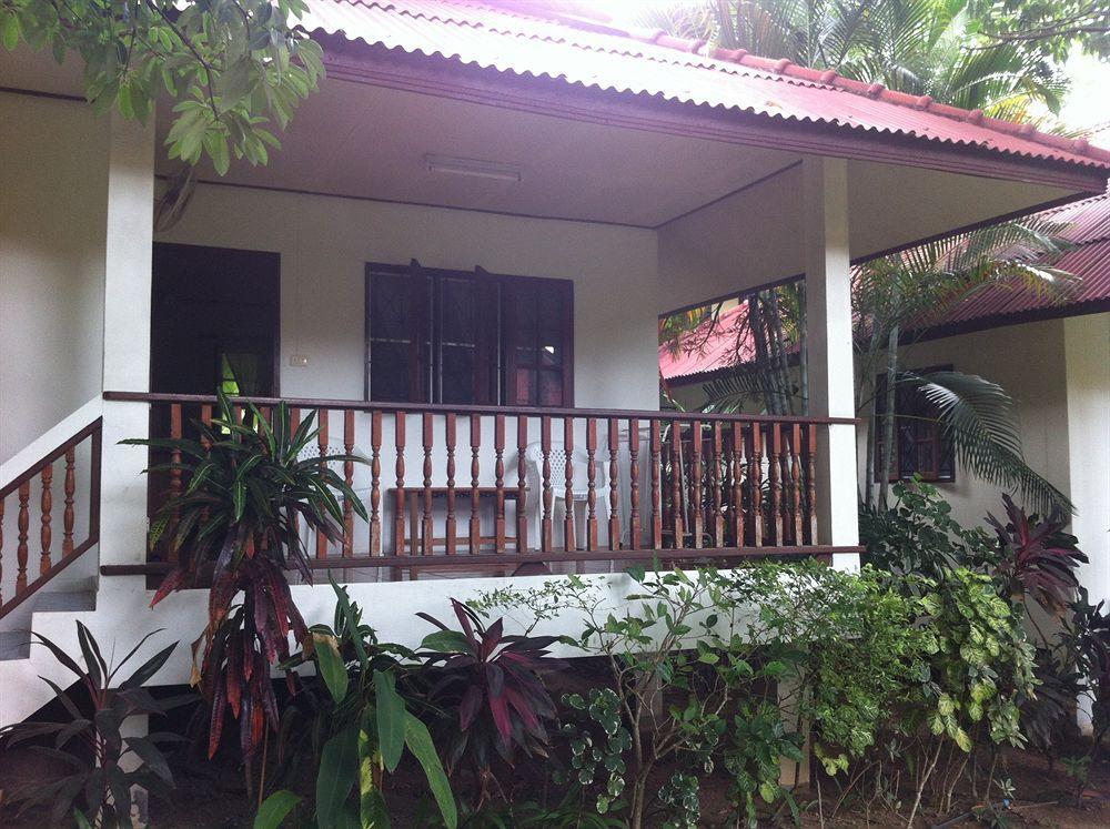 Fullmoon House Samui Hotell Lamai Beach  Exteriör bild