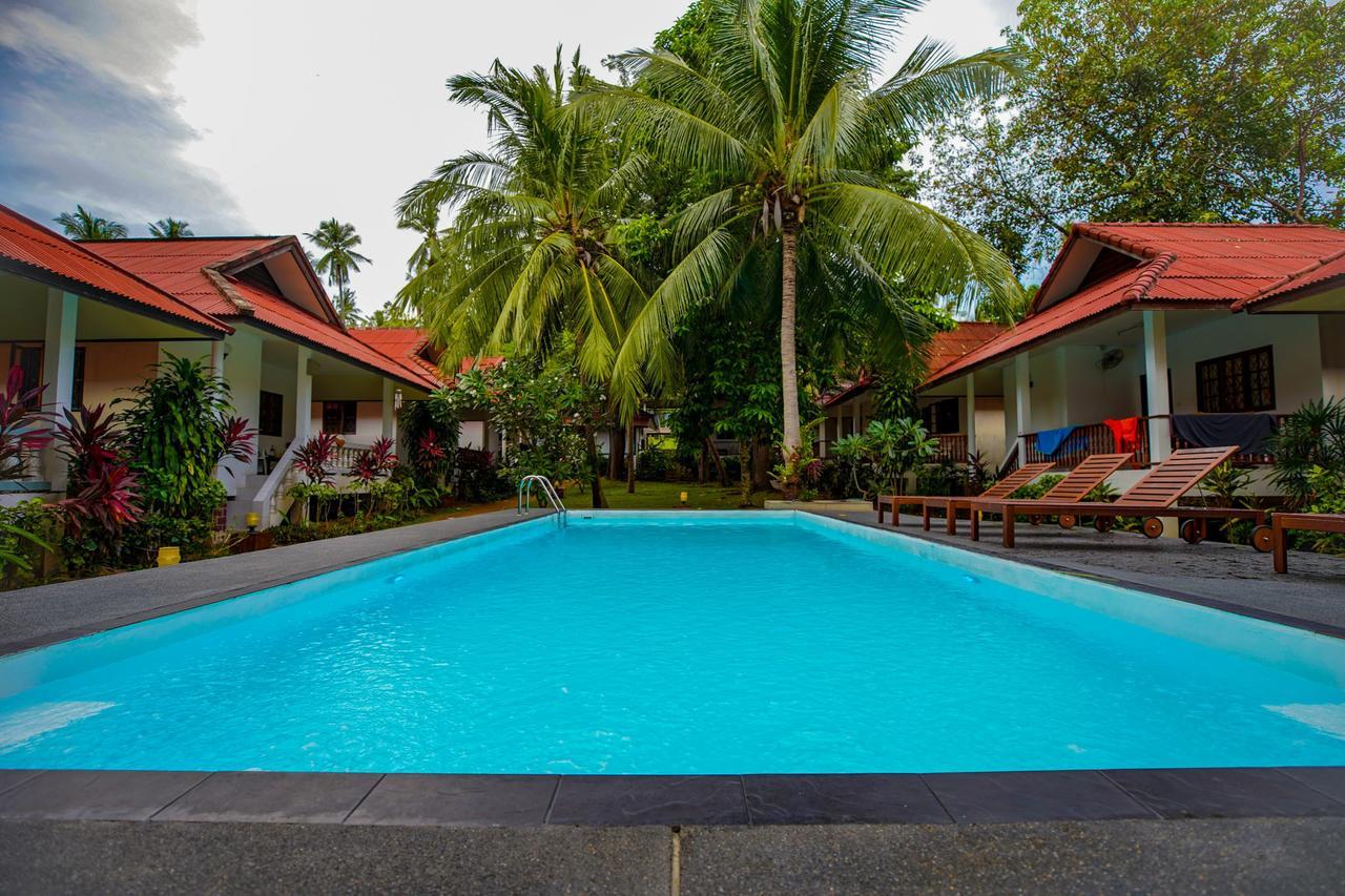 Fullmoon House Samui Hotell Lamai Beach  Exteriör bild
