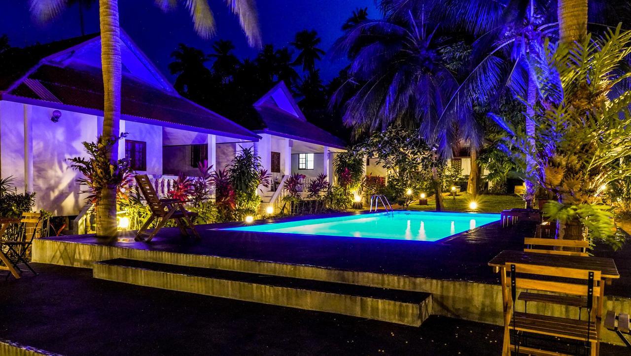 Fullmoon House Samui Hotell Lamai Beach  Exteriör bild