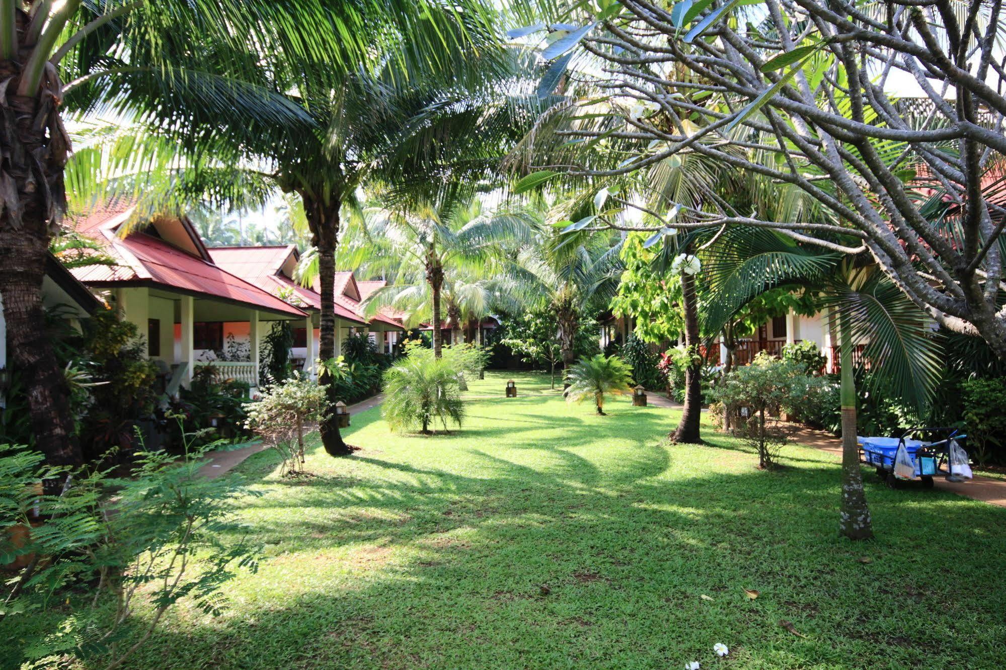 Fullmoon House Samui Hotell Lamai Beach  Exteriör bild